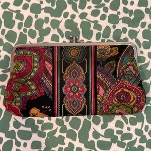 Vera Bradley Symphony In Hue Clutch Putse